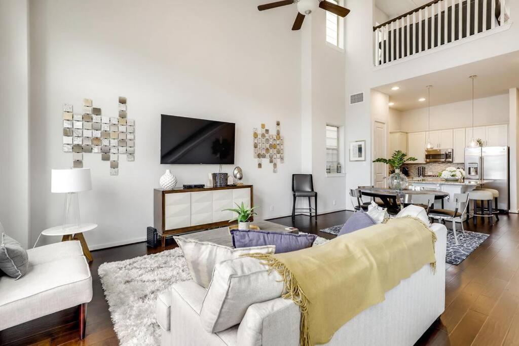 Gorgeous 4 Bed Home On St Mary'S - Minutes To Riverwalk/Pearl San Antonio Exterior foto