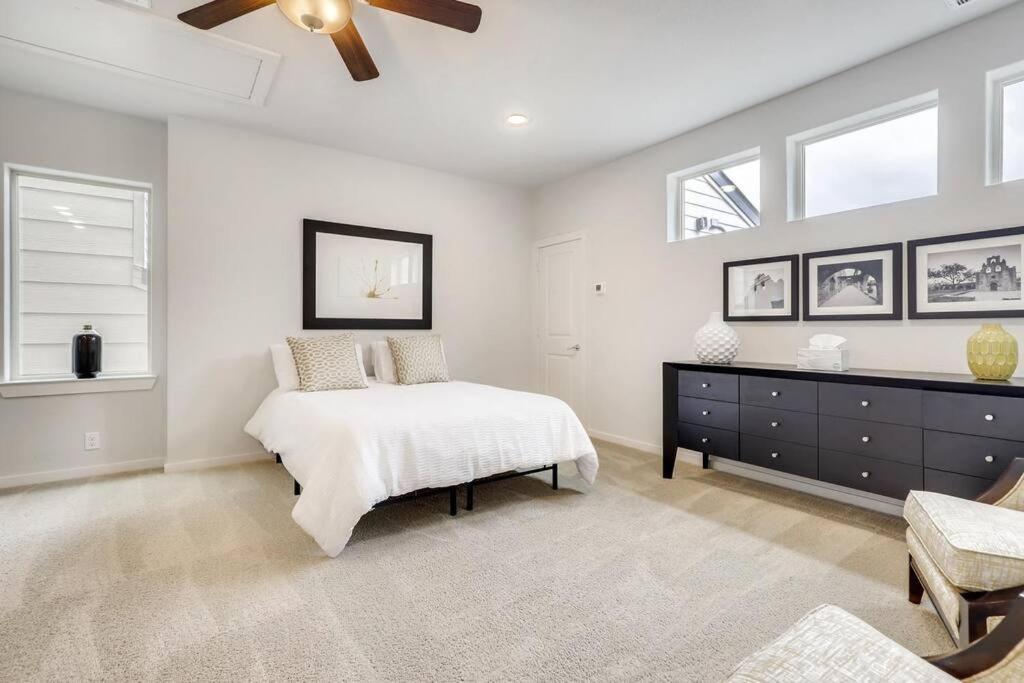 Gorgeous 4 Bed Home On St Mary'S - Minutes To Riverwalk/Pearl San Antonio Exterior foto